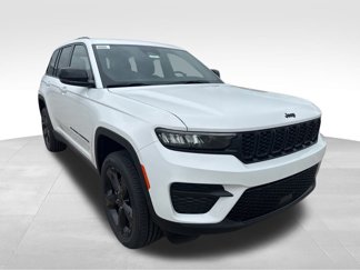 New 2025 Jeep Grand Cherokee Altitude image 1