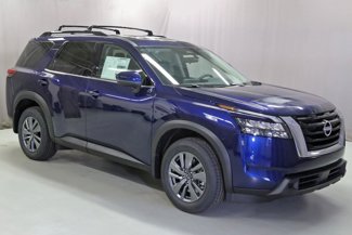 New 2025 Nissan Pathfinder SV image 1
