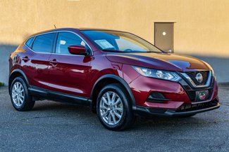 Used 2021 Nissan Rogue Sport S image 1