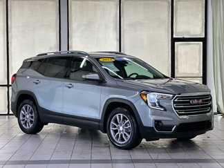 Certified 2024 GMC Terrain SLT w/ Infotainment Package II image 1