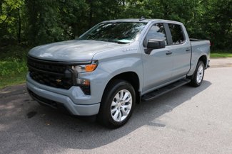 Used 2024 Chevrolet Silverado 1500 Custom image 1