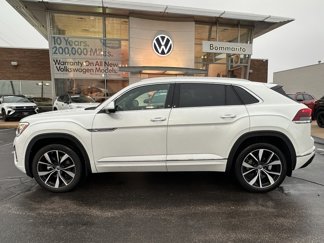 New 2025 Volkswagen Atlas Cross Sport SEL Premium R-Line image 1