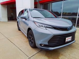 New 2025 Toyota Sienna XLE Woodland Edition image 1