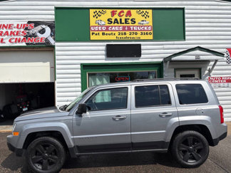 Used 2016 Jeep Patriot Latitude image 1