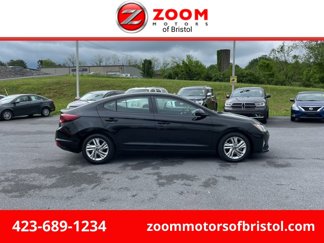 Used 2020 Hyundai Elantra SEL image 1