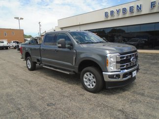 Used 2024 Ford F250 XLT image 1