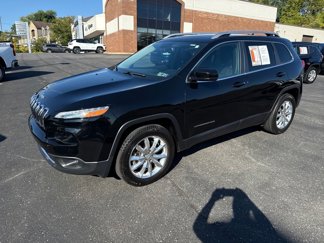 Used 2017 Jeep Cherokee Limited image 1