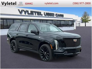 Used 2025 Cadillac Escalade Sport Platinum w/ LPO, ONYX Package image 1