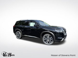New 2025 Nissan Pathfinder Platinum image 1