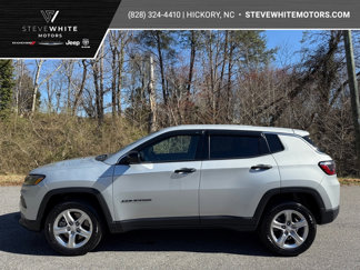 Used 2024 Jeep Compass Sport image 1