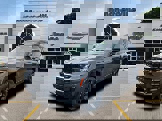 New 2025 Jeep Grand Cherokee L Limited w/ Black Appearance Package image 1