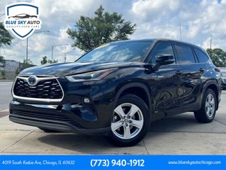 Used 2021 Toyota Highlander LE image 1