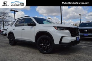 New 2025 Honda Pilot Black Edition image 1