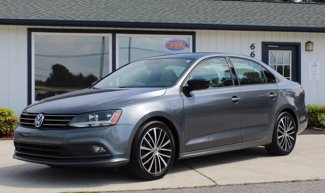 Used 2017 Volkswagen Jetta Sport image 1