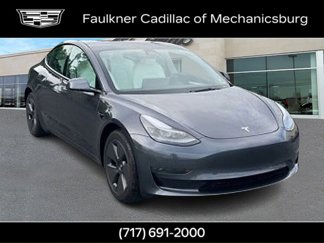 Used 2023 Tesla Model 3 Standard Range image 1