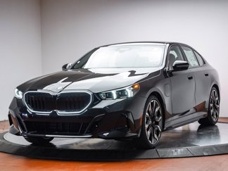 New 2026 BMW 550e xDrive w/ Executive Package image 1