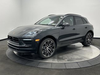 New 2025 Porsche Macan image 1
