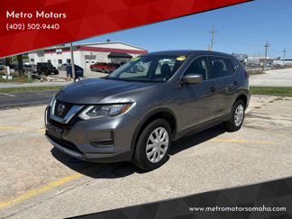 Used 2020 Nissan Rogue S image 1