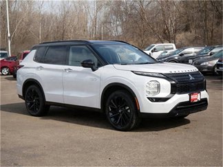 New 2025 Mitsubishi Outlander SEL Black Edition image 1