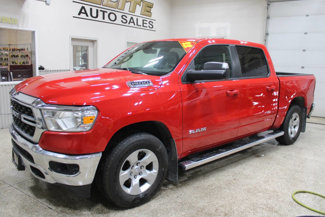 Used 2022 RAM 1500 4x4 Crew Cab image 1