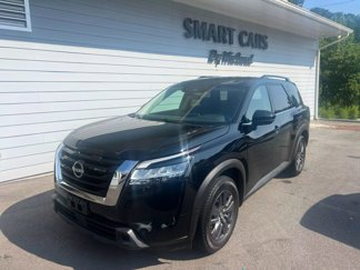 Used 2022 Nissan Pathfinder SV image 1