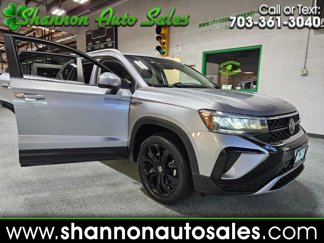Used 2022 Volkswagen Taos SE image 1