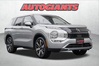 New 2025 Mitsubishi Outlander SE image 1