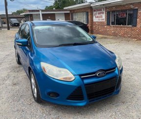 Used 2014 Ford Focus SE w/ SE Winter Package image 1