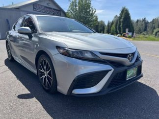 Used 2021 Toyota Camry SE image 1