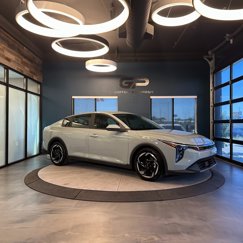 Used 2025 Kia K4 EX image 1