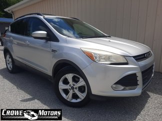Used 2016 Ford Escape SE w/ Equipment Group 201A image 1