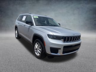 Used 2023 Jeep Grand Cherokee L Laredo image 1