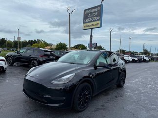 Used 2023 Tesla Model Y Long Range image 1