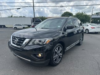 Used 2020 Nissan Pathfinder Platinum image 1