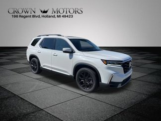 New 2025 Honda Pilot Touring image 1