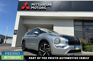 New 2025 Mitsubishi Outlander SEL image 1