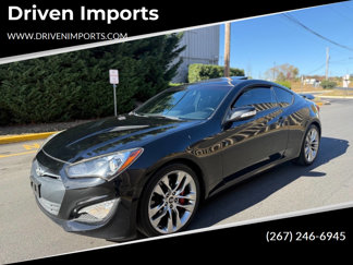 Used 2013 Hyundai Genesis 3.8 image 1
