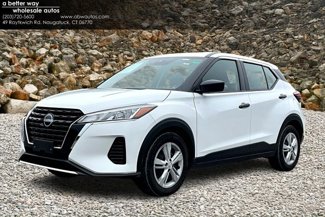 Used 2024 Nissan Kicks S image 1