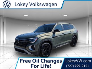 New 2025 Volkswagen Atlas Peak Edition SE image 1