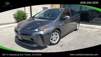 Used 2019 Toyota Prius LE image 1