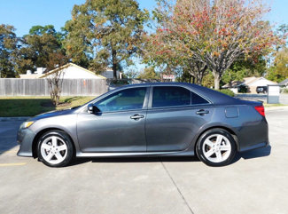 Used 2014 Toyota Camry SE image 1