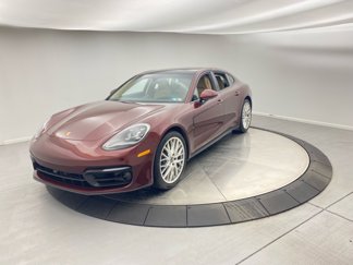Used 2023 Porsche Panamera 4 image 1