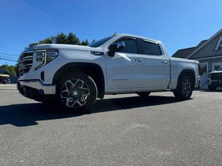Used 2023 GMC Sierra 1500 SLT w/ SLT Premium Package image 1