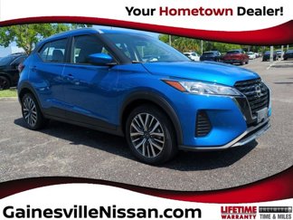 Used 2024 Nissan Kicks SV image 1