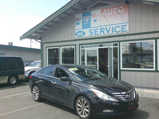 Used 2011 Hyundai Sonata SE image 1