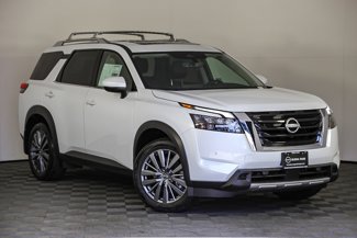 New 2025 Nissan Pathfinder SL w/ SL Premium Package image 1