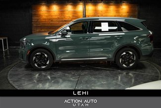 Used 2025 Kia Sorento EX image 1