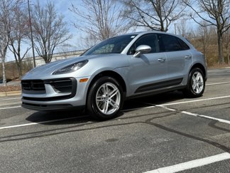 Certified 2024 Porsche Macan image 1