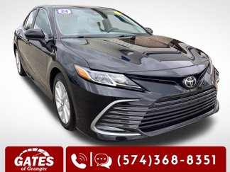 Used 2024 Toyota Camry LE image 1