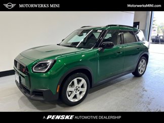 Used 2025 MINI Cooper Countryman S image 1